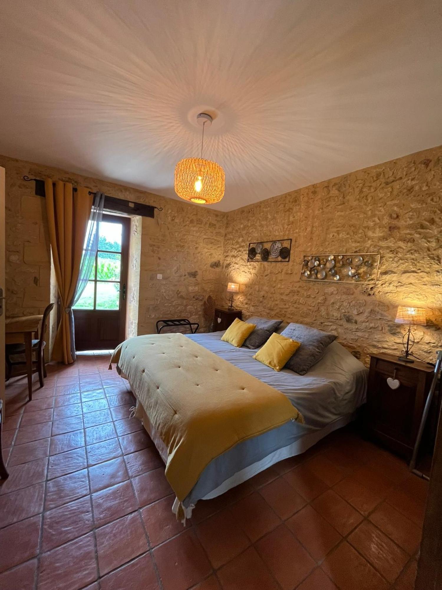 Chambre D'Hotes La Ferme De La Croix. Saint-Avit-Senieur Exterior photo